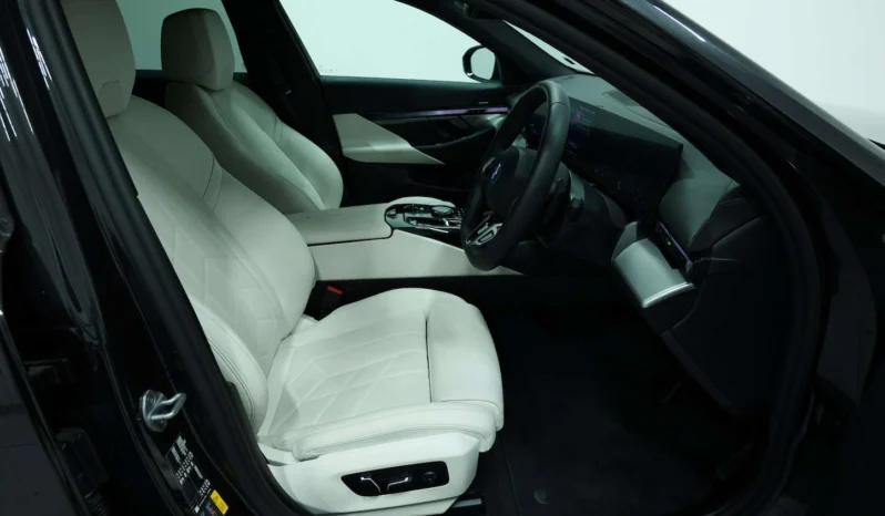 
								BMW 5 Series 2025 530e M Sport 5dr Auto full									