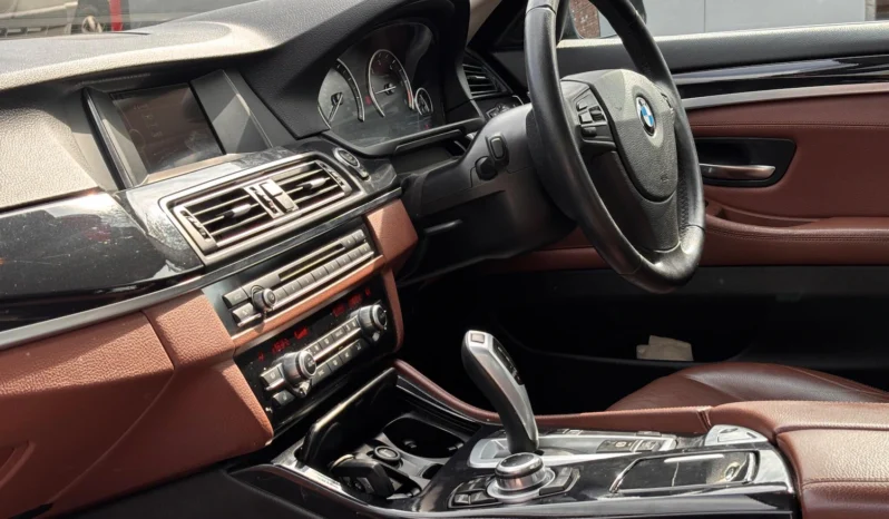 
								BMW 5 Series 2014 (14) 525d SE 4dr Step Auto full									