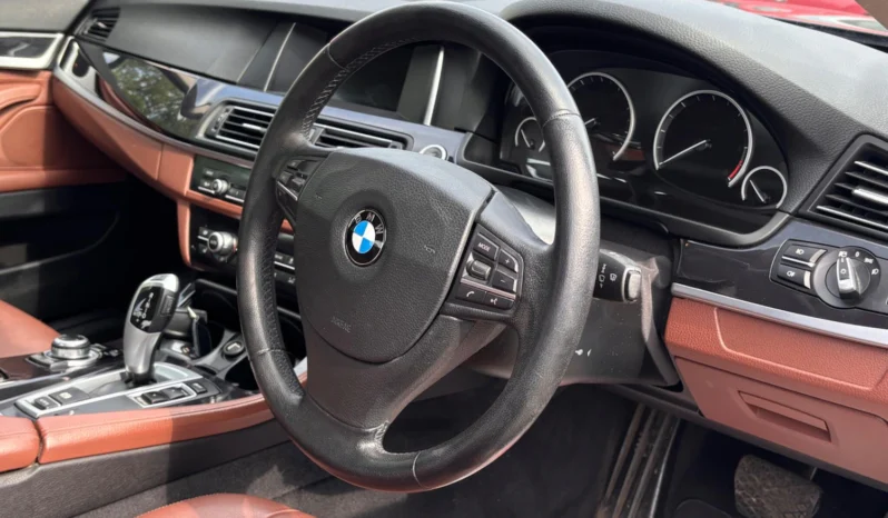 
								BMW 5 Series 2014 (14) 525d SE 4dr Step Auto full									