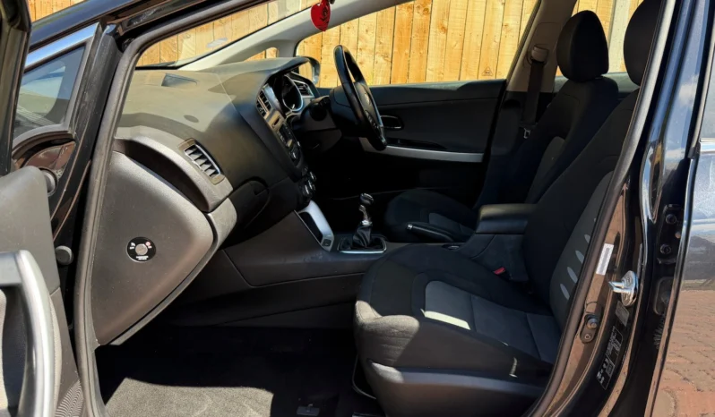
								Kia Ceed 2015 1.6 CRDi 2 EcoDynamics 5dr full									