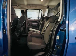 
										Peugeot Rifter 2018 (68) 1.5 BlueHDi 130 Allure 5dr full									