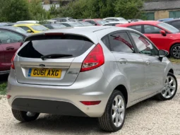 
										Ford Fiesta 2011 (61) 1.25 Zetec 5dr [82] full									