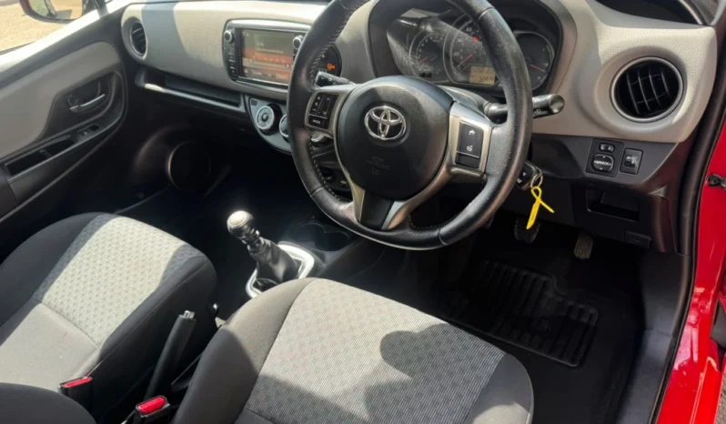 
								Toyota Yaris 2015 (65) 1.3 VVTI ICON 5DR Manual full									