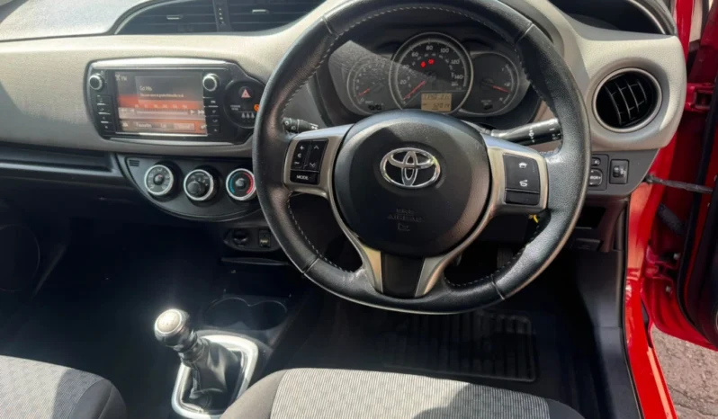 
								Toyota Yaris 2015 (65) 1.3 VVTI ICON 5DR Manual full									
