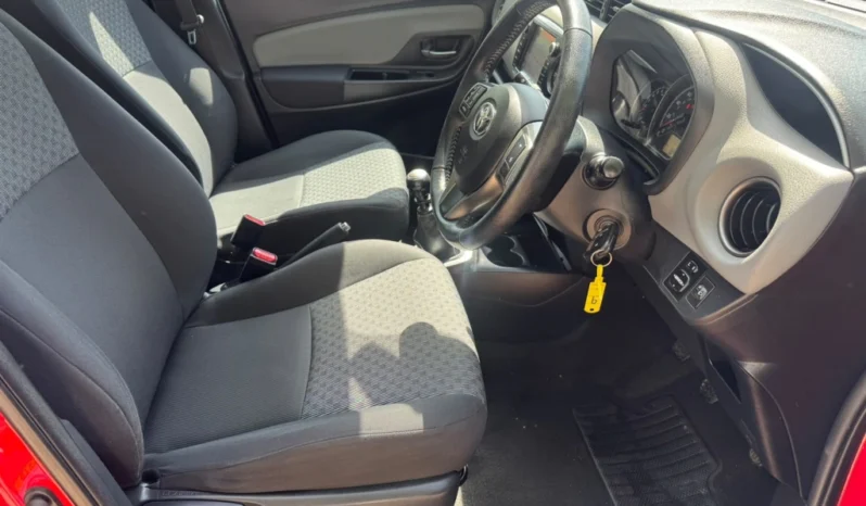 
								Toyota Yaris 2015 (65) 1.3 VVTI ICON 5DR Manual full									